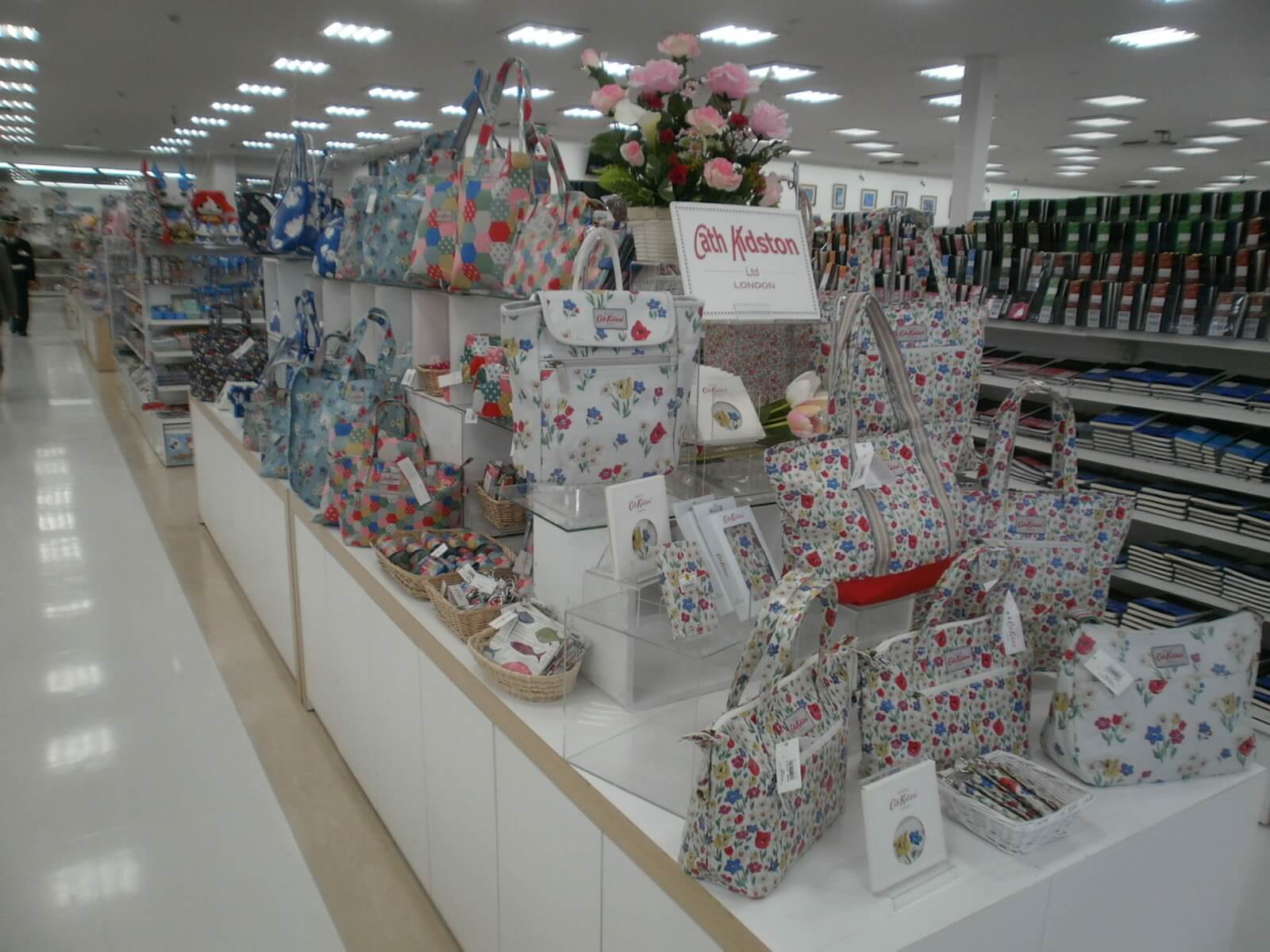 「Cath Kidston」 ～キャスキッドソン～ 新着情報 [マルカン] グループ公式サイト